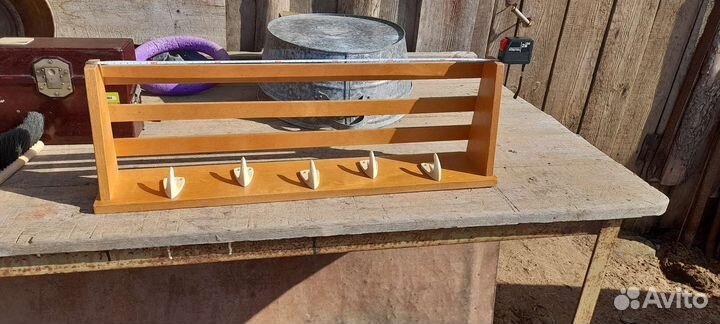 Вешалка, полка