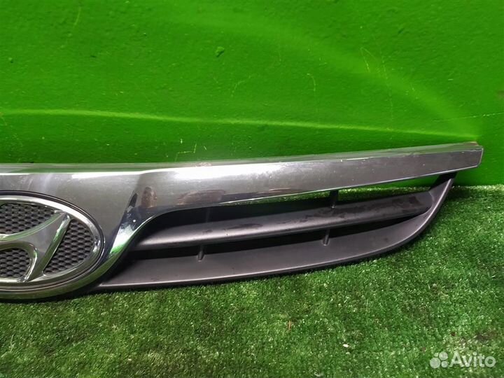 Решетка радиатора Hyundai I20 2009