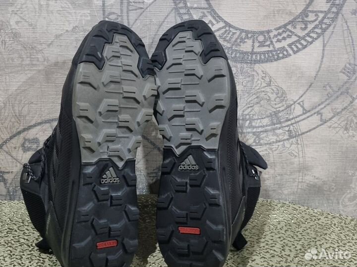 Зимние кроссовки Adidas terrex