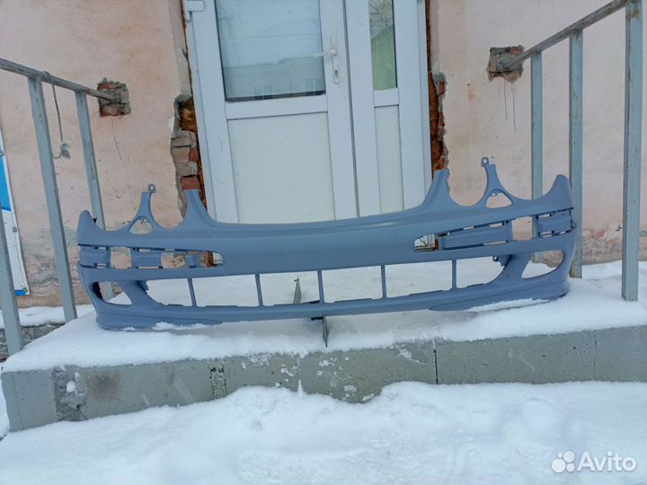 Бампер передний Мерседес W211