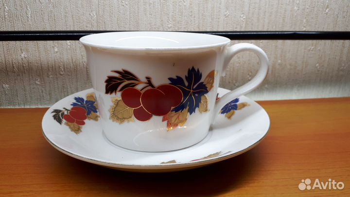 Большая фарфоровая кружка