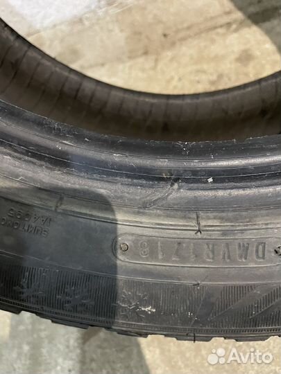 Dunlop SP Winter Ice 02 195/55 R15 84T