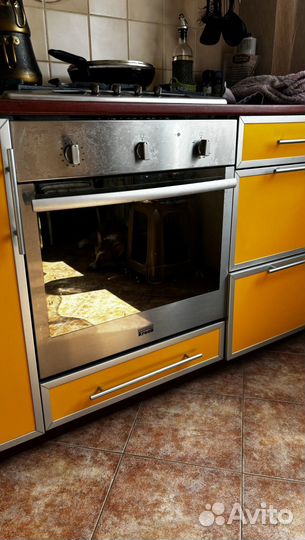 Встраиваемый духовой газовый шкаф Krona