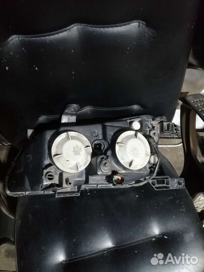 Продам фару правую Nissan блюберд силфи