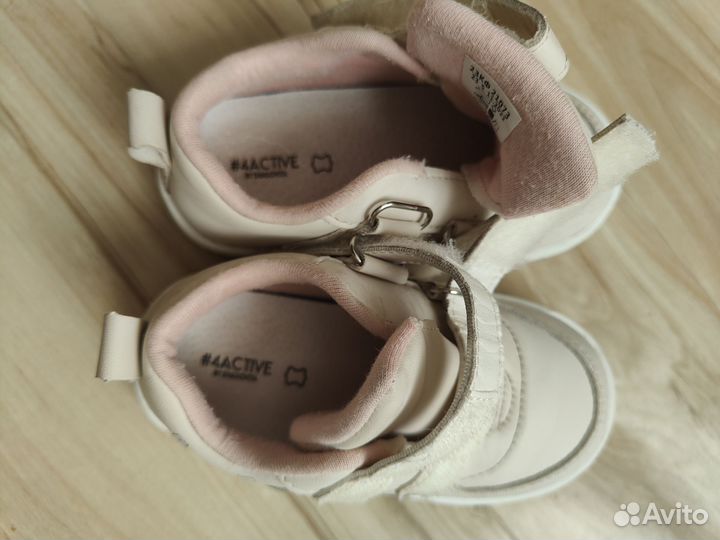 Ботинки демисезонные для девочки 23 размер