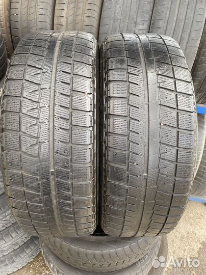 Bridgestone Blizzak Revo GZ 215/60 R16