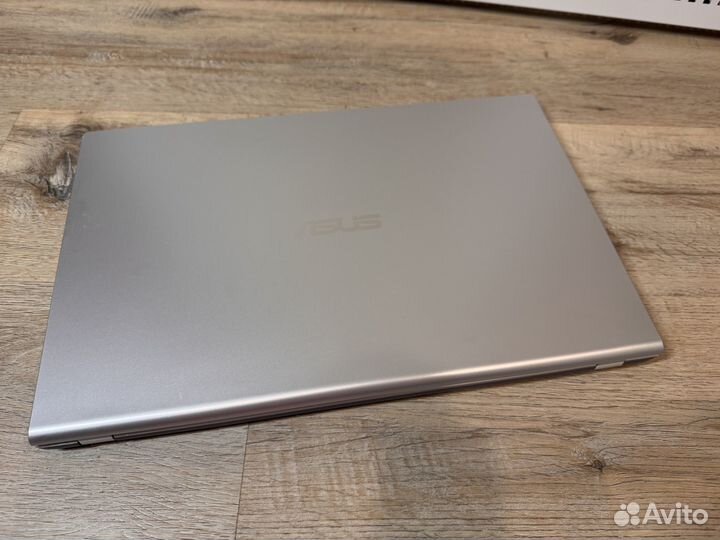 Современный Asis Pentium gold 6805/8/256/видик 2гб