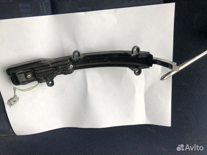 Audi Q7 4L указатель поворота в правое зеркало