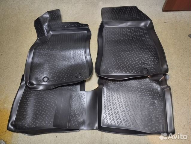 Ковры в салон автомобиля Tiida (C13) /Sentra (B17)