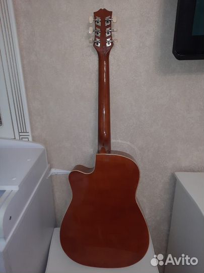 Классическая гитара шестиструнная