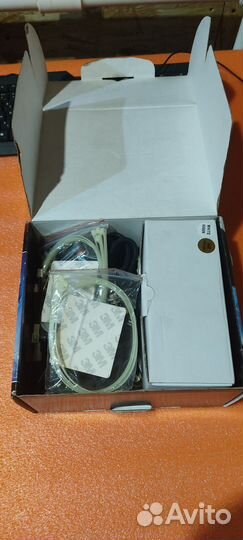 Лампа Xenon Silver Stone 12 вольт H4 Hilo 6000K