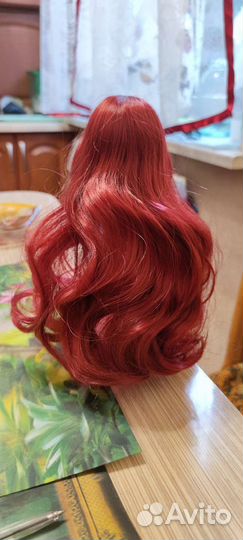 Парик с ногами)