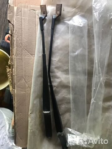 Поводки стеклоочистителя Volkswagen Golf 6