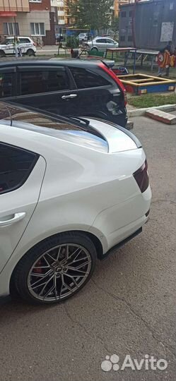 Оригинальный спойлер Шкода Октавия А7