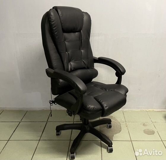 Офисное кресло руководителя