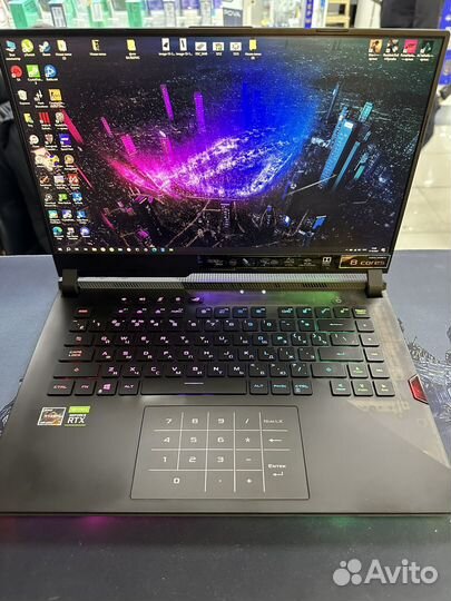 Asus rog strix scar 15