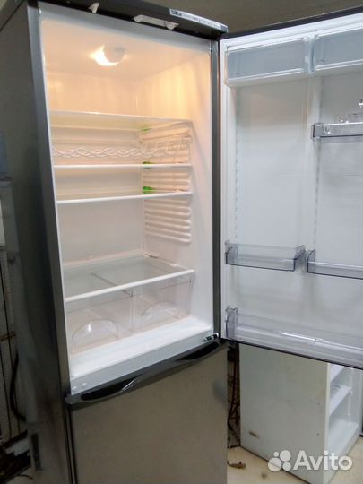 Холодильник в идеальном состоянии