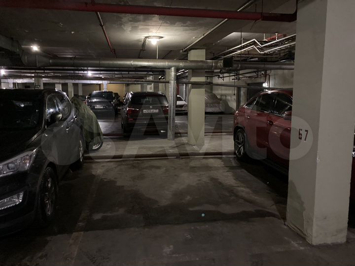 Машиноместо, 15 м²