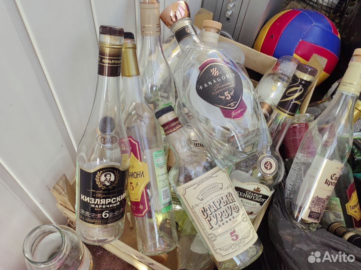 Бутылка стеклянная