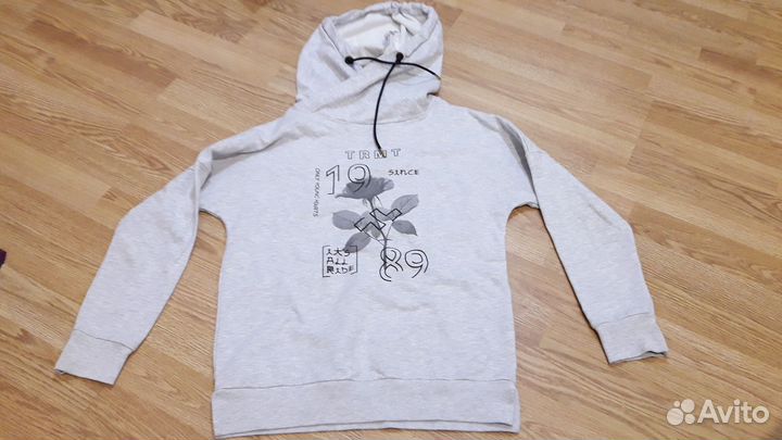 Толстовка с капюшоном