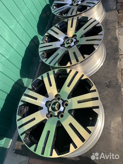 Оригинальные диски Mitsubishi R18, 5/114.3