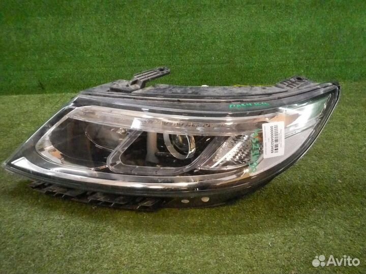 Фара левая Kia Sorento