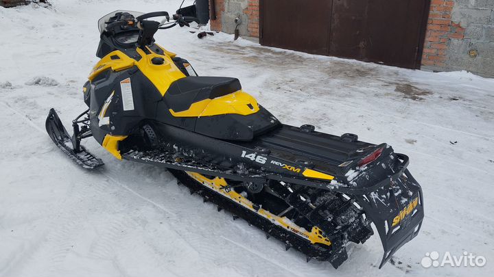 Снегоход BRP SKI-DOO Summit XM 146 800 etec