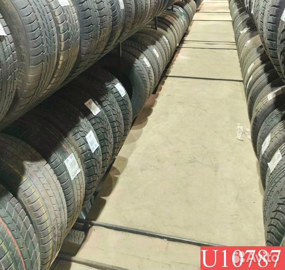 Nokian Tyres Hakkapeliitta R 215/65 R16 102M