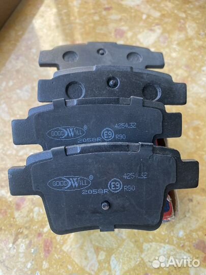 Тормозные колодки Citroen 4254.32 2058R