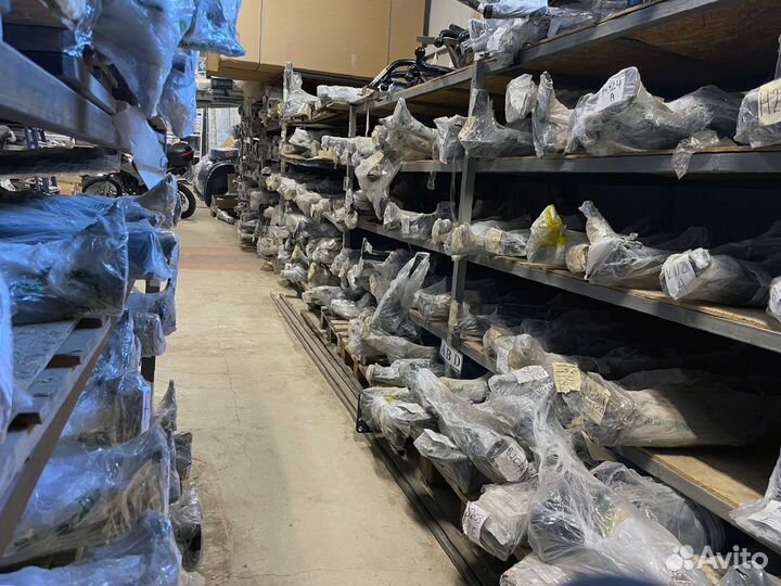 Фаркоп Toyota Fortuner с 2016 - съемный квадрат