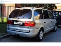 Volkswagen Sharan 1.9 MT, 1998, 350 000 км, с пробегом, цена 600 000 руб.