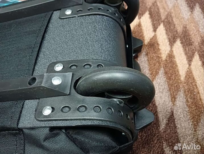 Чехол для сноуборда на колесах