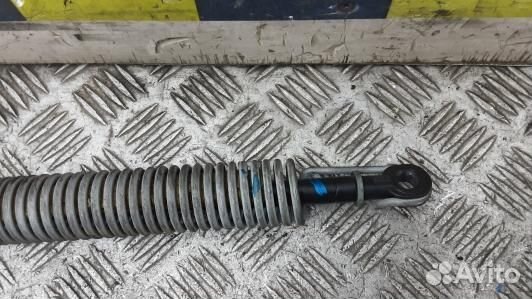 Амортизатор крышки багажника mercedes benz E-class