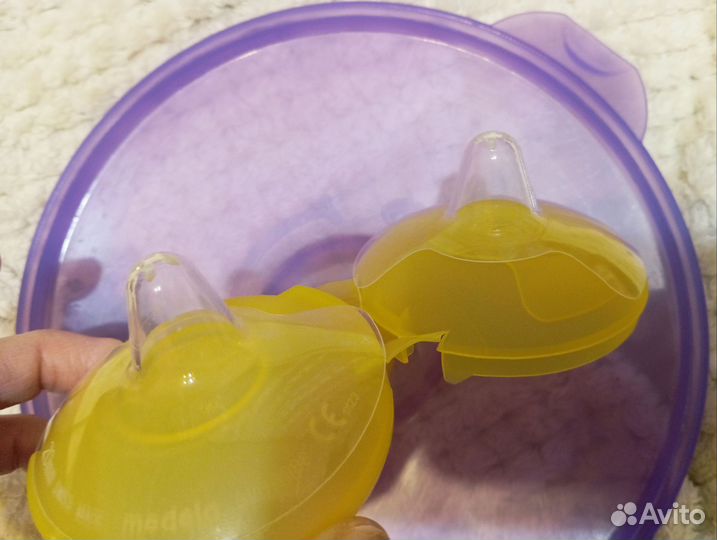 Накладки на грудь medela м