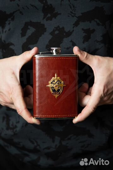 Фляжка с металлической накладкой мвд