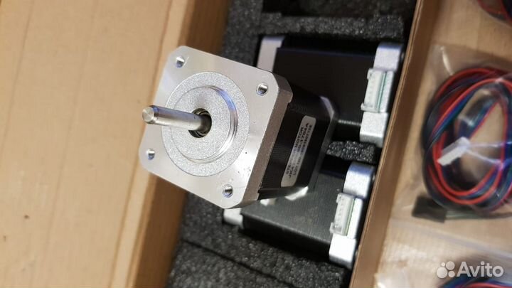 Набор мощных шаговых двигателей nema17