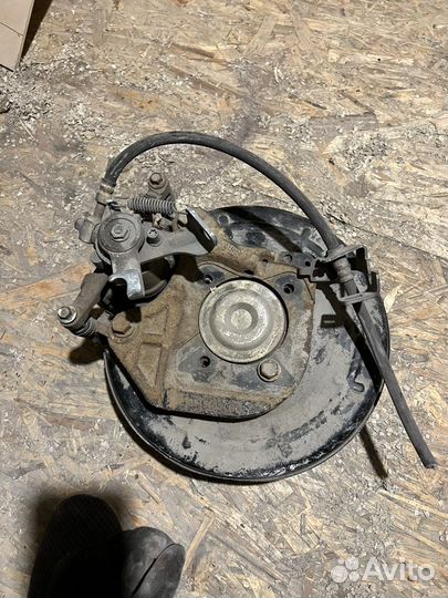 Кулак, тормозной диск, суппорт