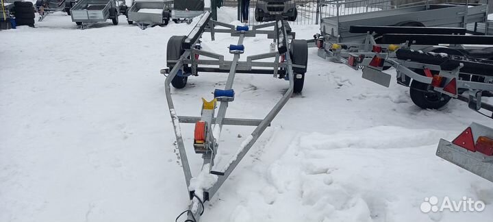 Прицеп к л/а для перевозки катеров Дельфин 6.0