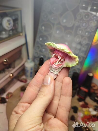 Зубастые украшения