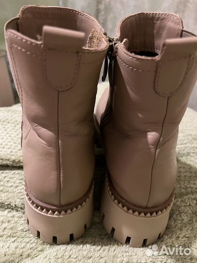 Ботинки женские
