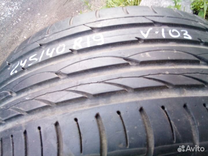 Yokohama Advan Sport V103 245/40 R19