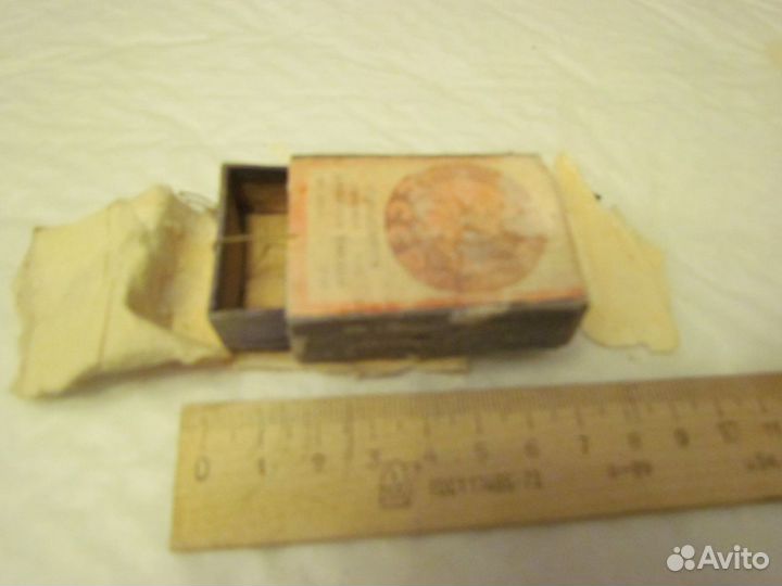 Коробочка сюрпризница СССР и ёлочные флажки