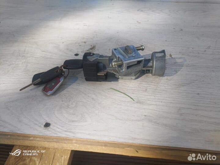 Замок зажигания Ford Focus 2 хетчбек 2006