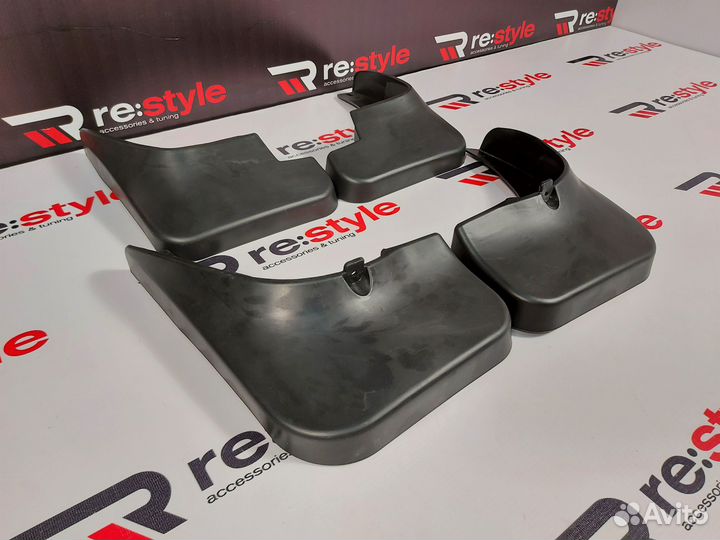 Брызговики Highlander (XU40) 07-13г Черные