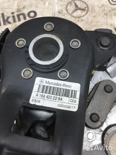 Педаль стояночного тормоза Mercedes Ml W164