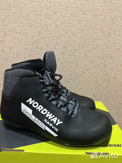 Лыжные ботинки 42 размер