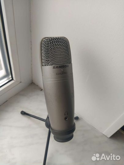 Студийный конденсаторный микрофон Samson C01U Pro