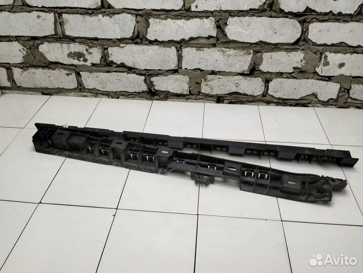 Кронштейн правого порога BMW 5 F10