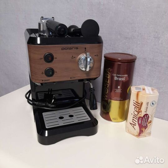 Кофеварка рожковая polaris