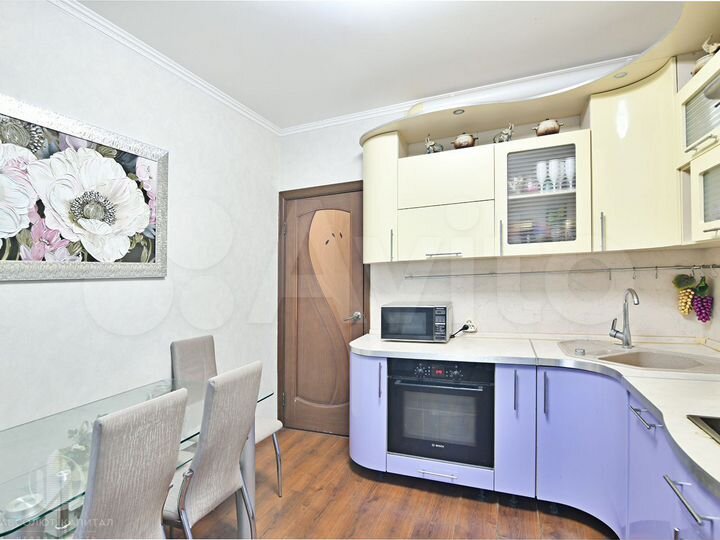 2-к. квартира, 55 м², 6/17 эт.